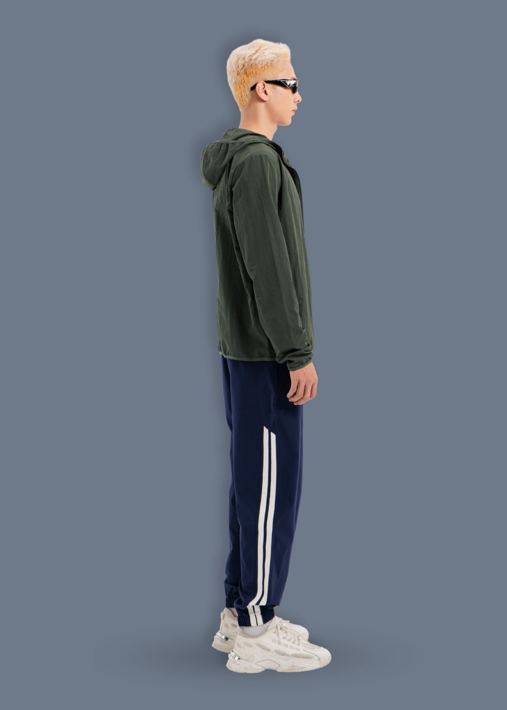 Quần Jogger Dù Nhẹ Nhanh Khô Seventy Seven 34 Xanh Đen