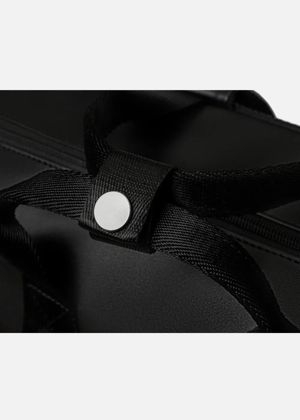 Balo Essential Trượt Nước ONE PIECE-WANO 37 Đen - YaMe.vn