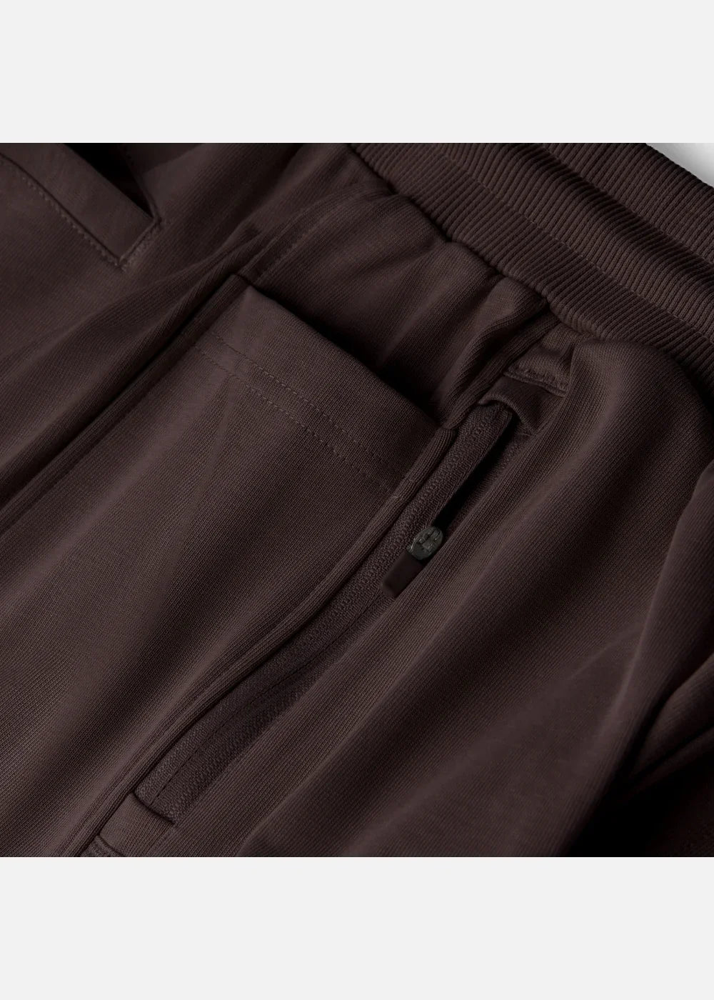 Quần Short Thun Cotton Cao Cấp Mềm Mại The Weekend 021 Nâu Đậm - YaMe.vn