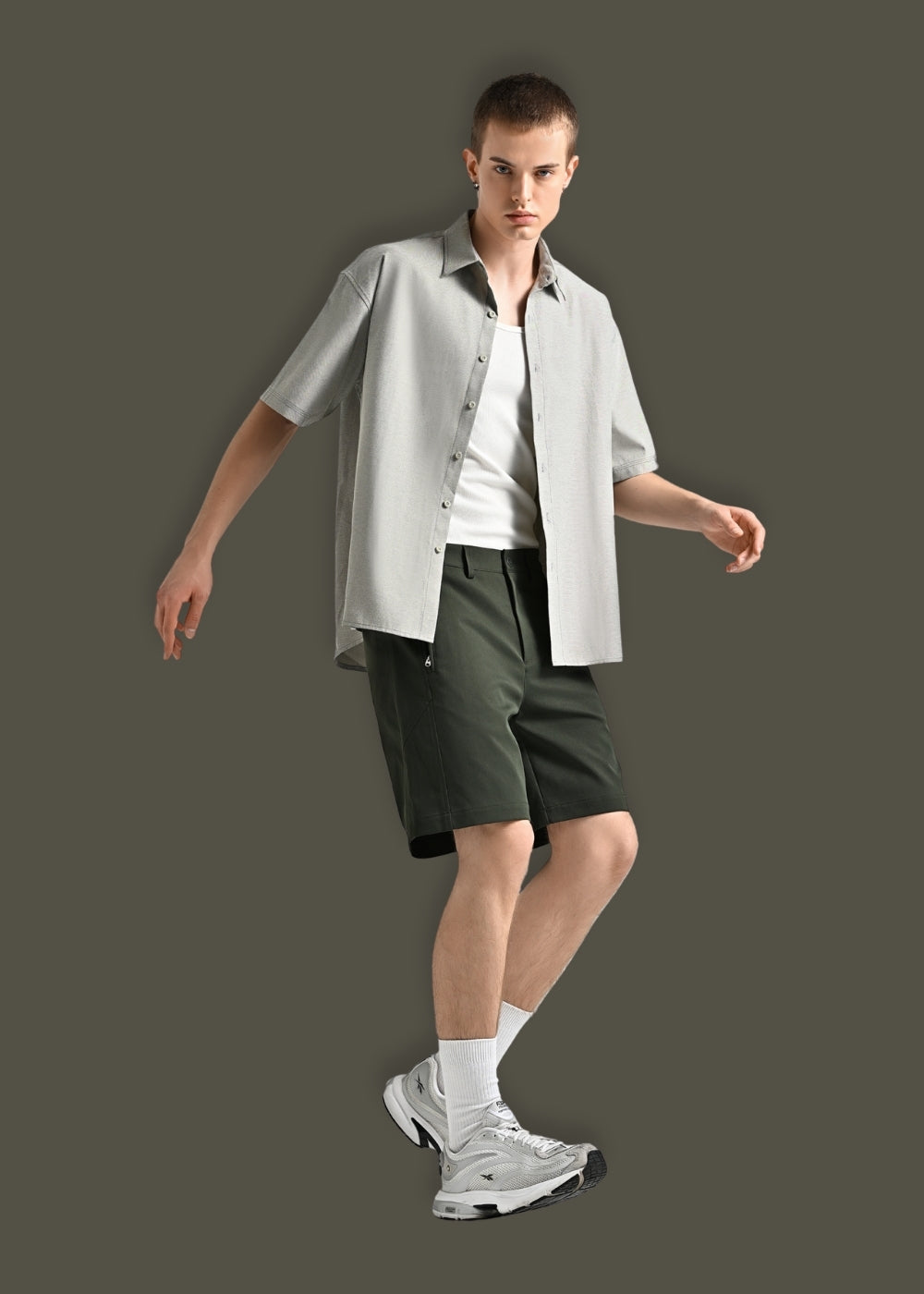 Quần short Kaki Túi Khóa Kéo The Weekend 22 Xanh Lá Đậm