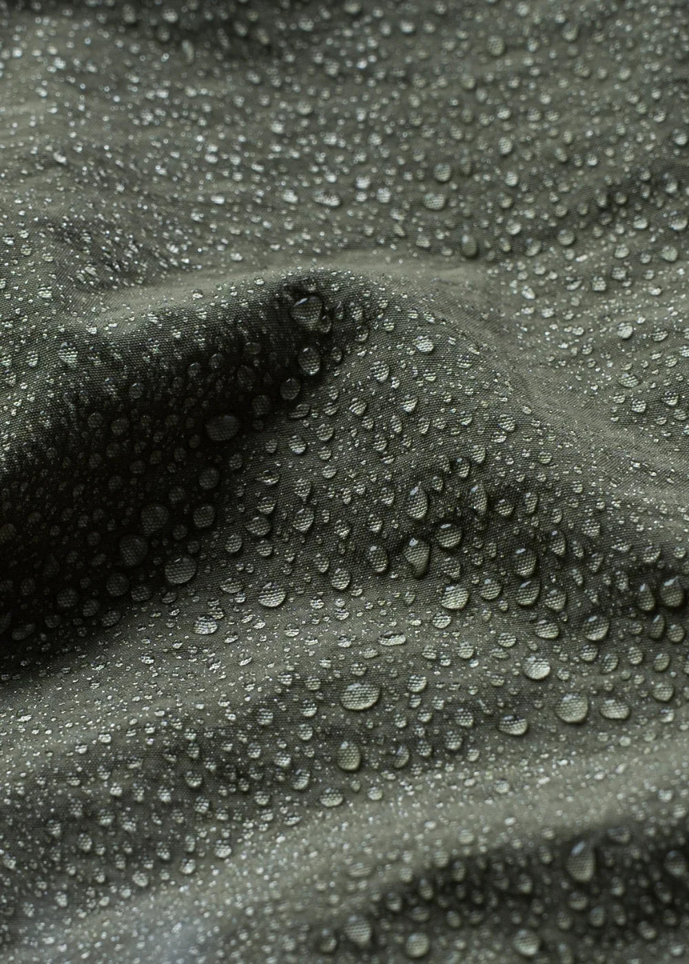 Quần Short Dù Siêu Nhẹ Trượt Nước The Weekend 039 Xanh Lá Đậm - YaMe.vn