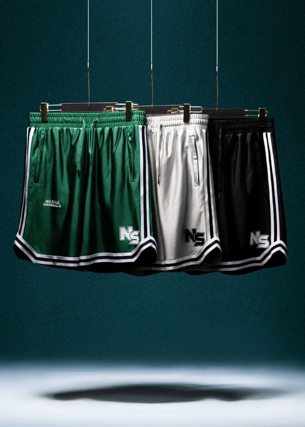 Quần Short Thun Vải Shiny Ít Nhăn No Style M157 Đen