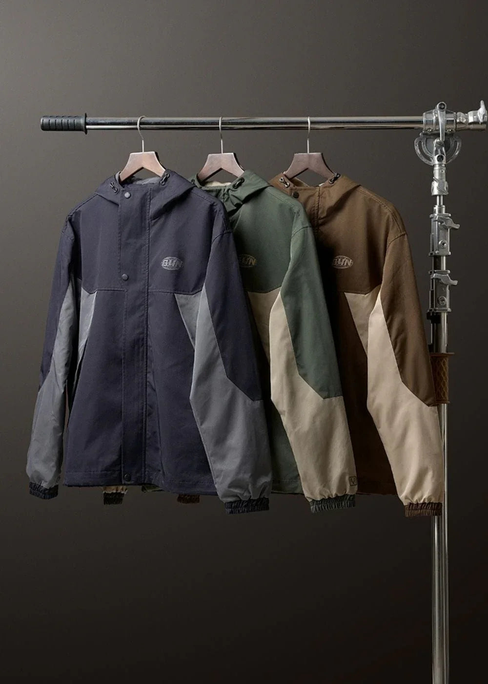 Áo Khoác Gió Phối Màu 2 Lớp Thoáng Khí No Style M52 Nâu Be - YaMe.vn