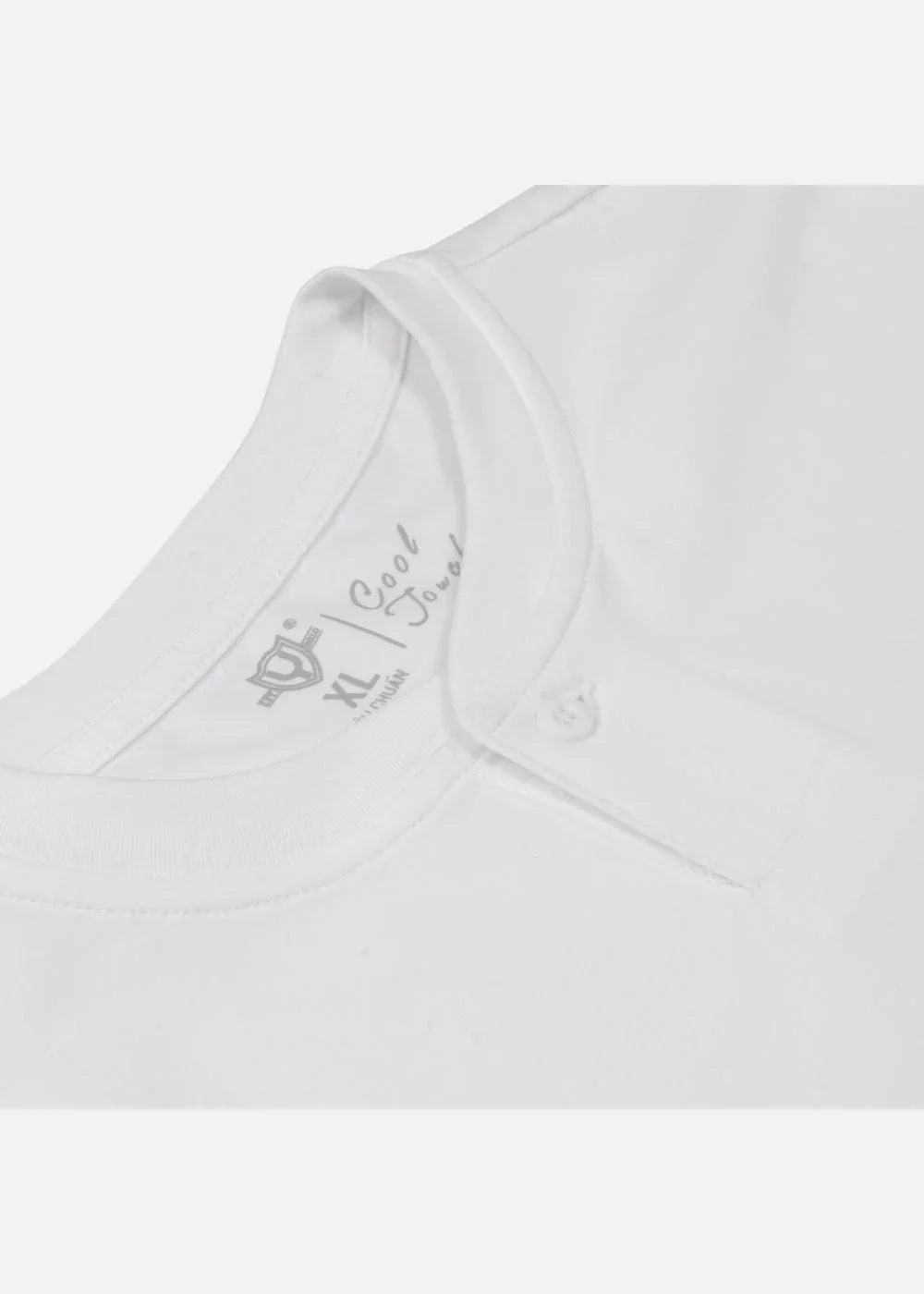 Áo Thun Tay Ngắn Mềm Mịn Mát The Minimalist 007 Trắng - YaMe.vn