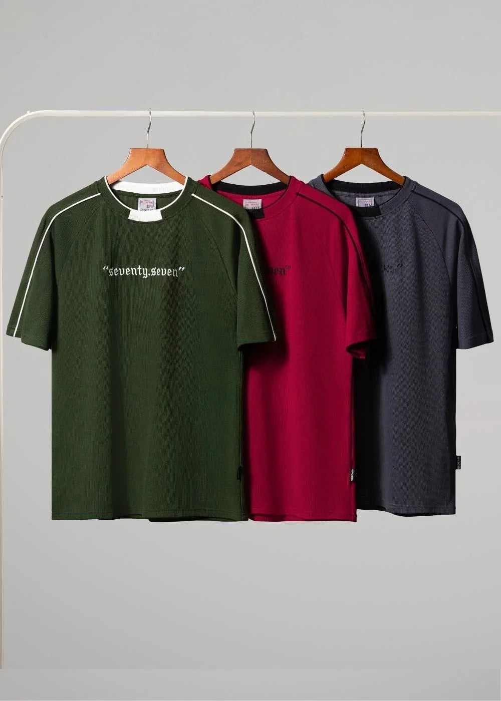 Áo Thun Tay Ngắn Vải Ribbing Co Giãn Seventy Seven 45 Xám Đậm - YaMe.vn