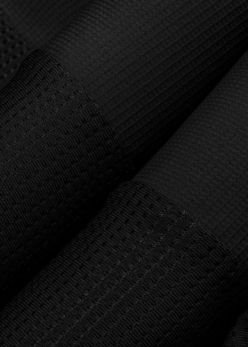 Áo Thun Tay Dài Thể Thao Ultra Stretch The Trainer 005 Đen - YaMe.vn