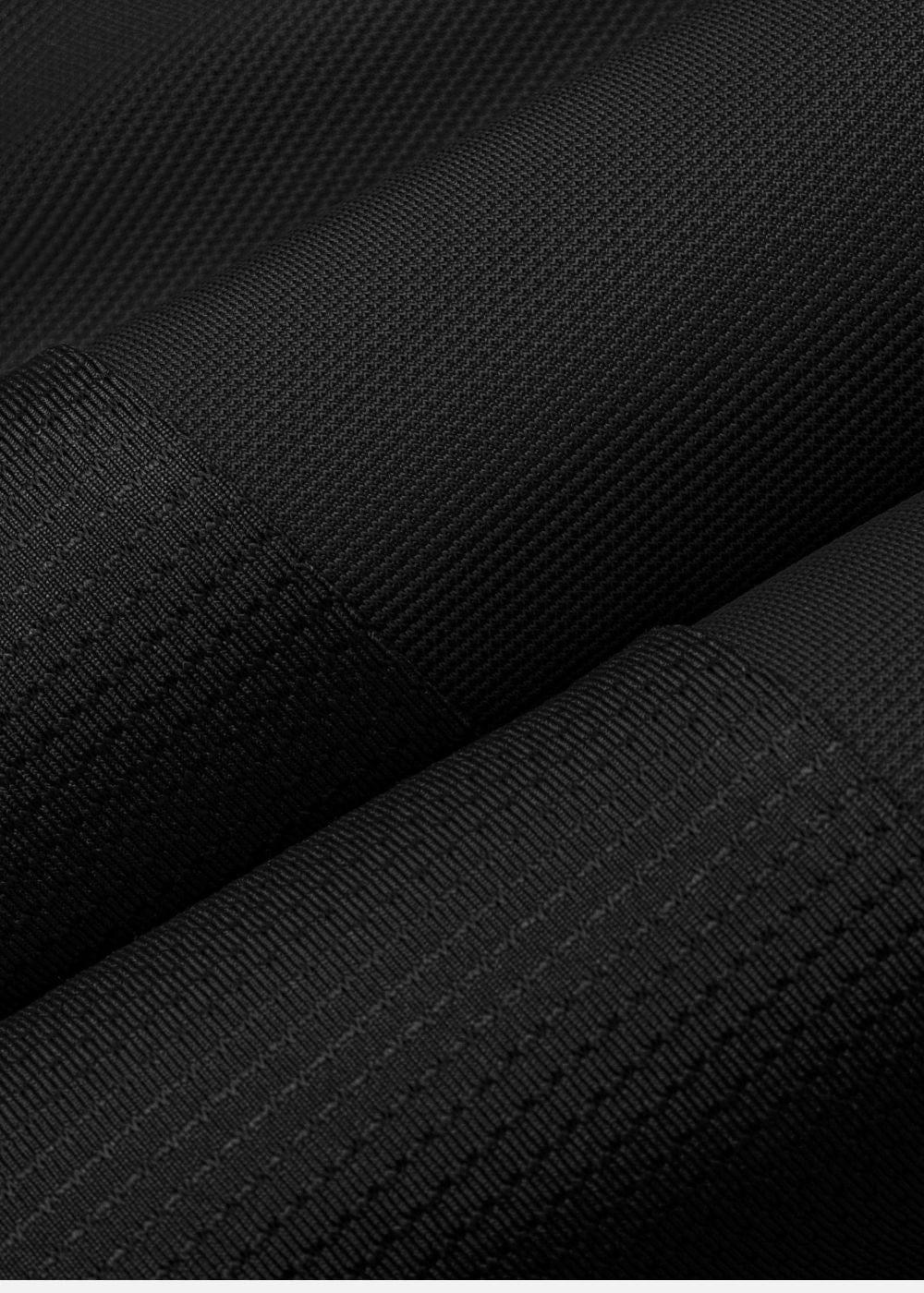 Áo Thun Tay Dài Thể Thao Ultra Stretch The Trainer 006 Đen - YaMe.vn