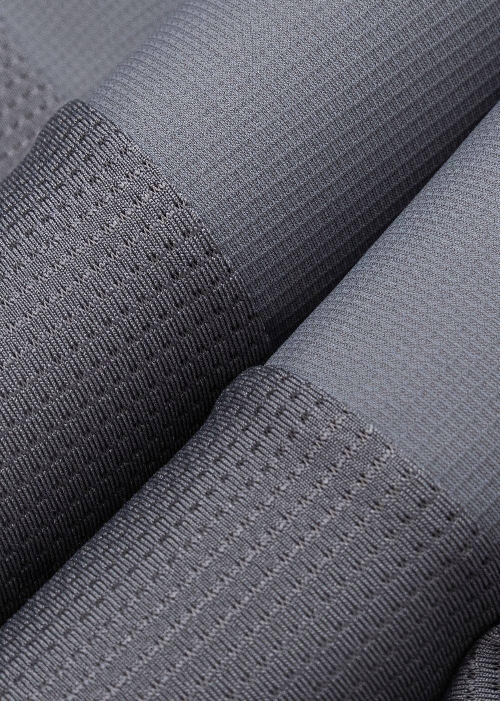 Áo Thun Tay Dài Thể Thao Ultra Stretch The Trainer 006 Xám - YaMe.vn