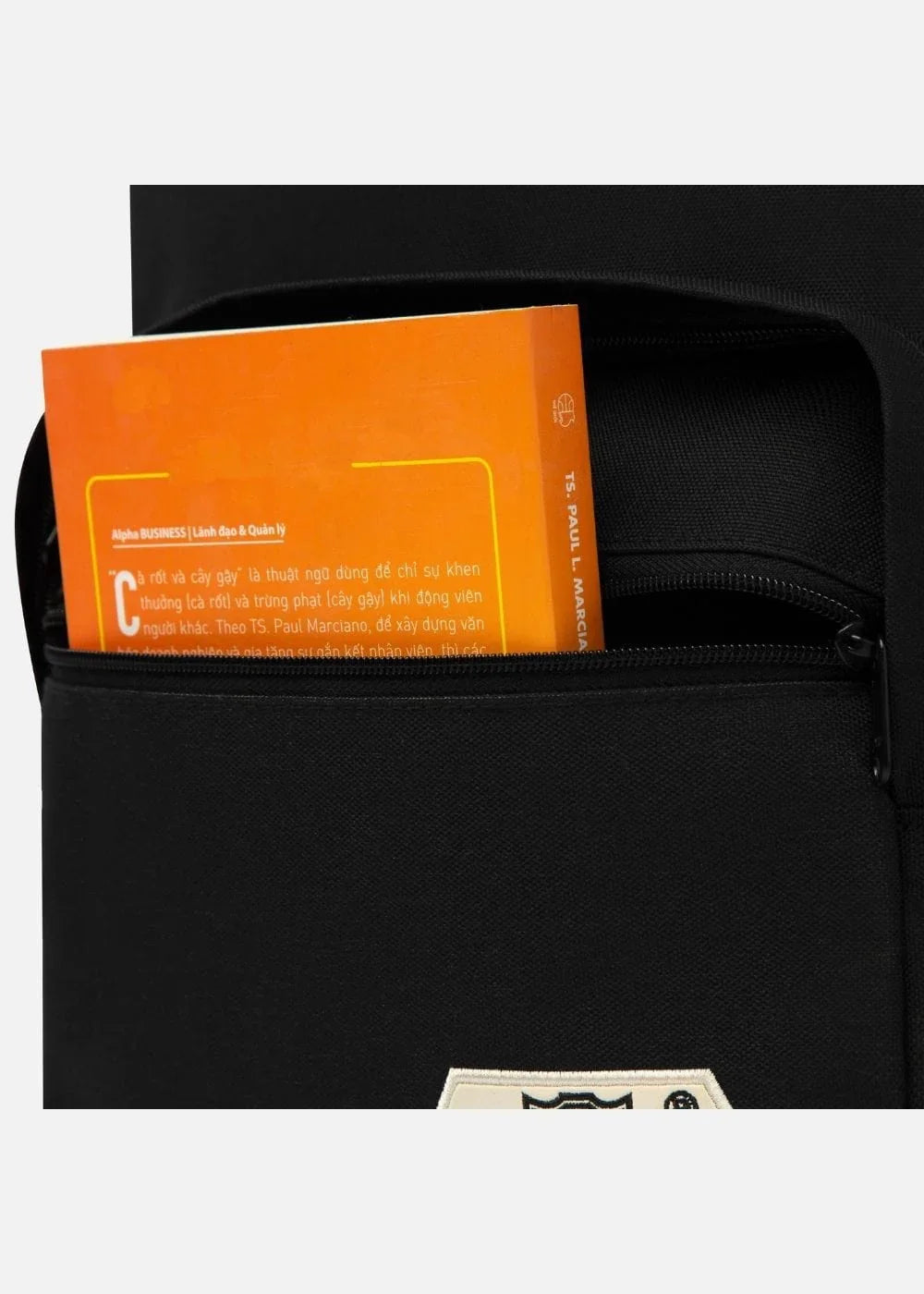 Balo Essential Chống Sốc Khởi Nguyên 15 Đen - YaMe.vn