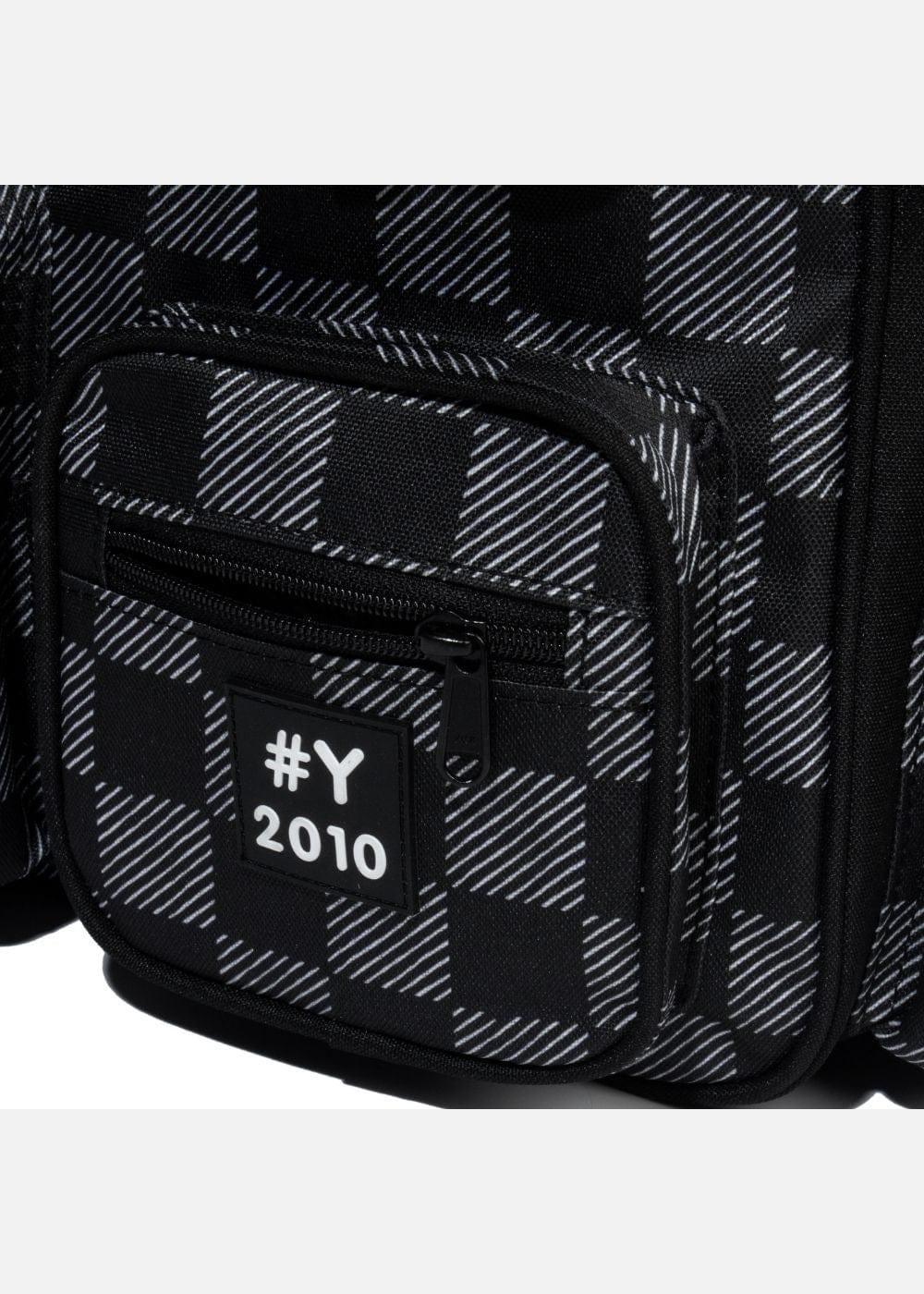 Balo Essential Kẻ Caro Nhiều Ngăn #Y2010 03 Đen - YaMe.vn