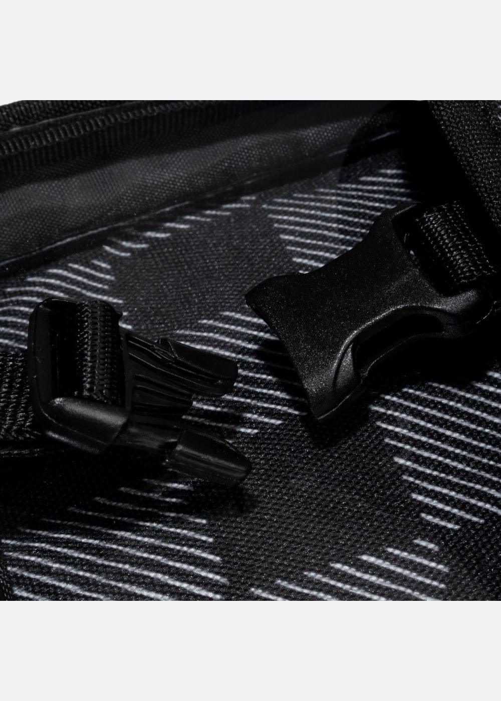 Balo Essential Kẻ Caro Nhiều Ngăn #Y2010 03 Đen - YaMe.vn