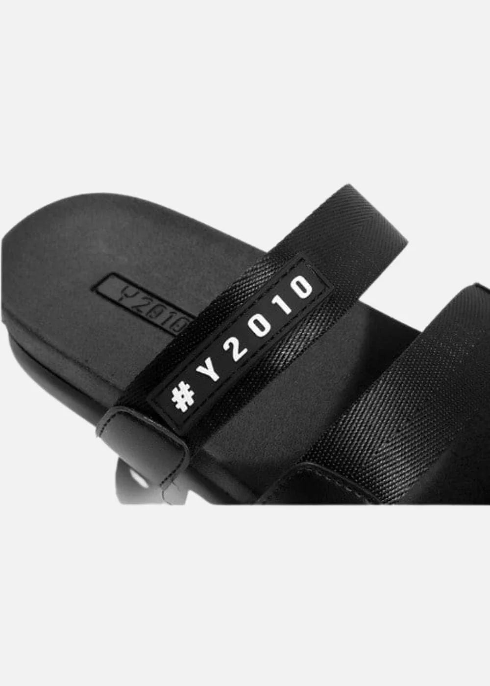 Dép Đế Thấp Multi-strap Slides #Y2010 D2 Đen - YaMe.vn