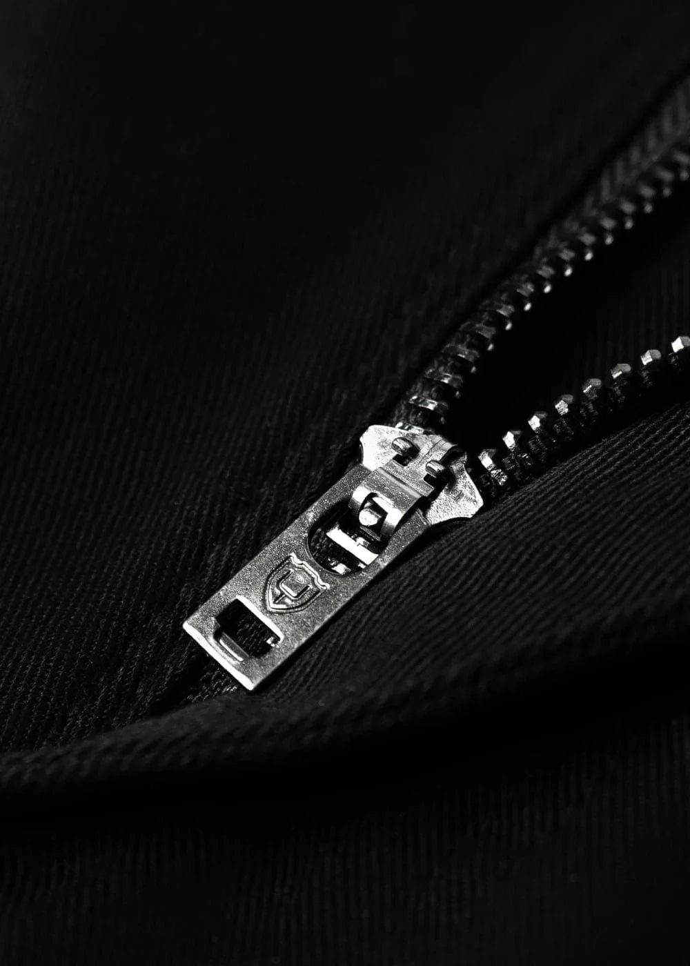 Quần Jeans Slim Fit Tek Black Jean 009 Đen - YaMe.vn