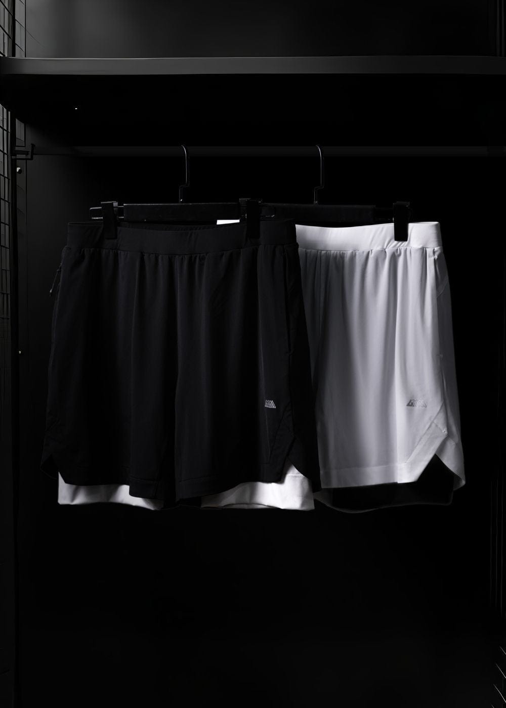 Quần Short Dù Quần short thể thao (Athletic shorts) The Trainer 013 Đen