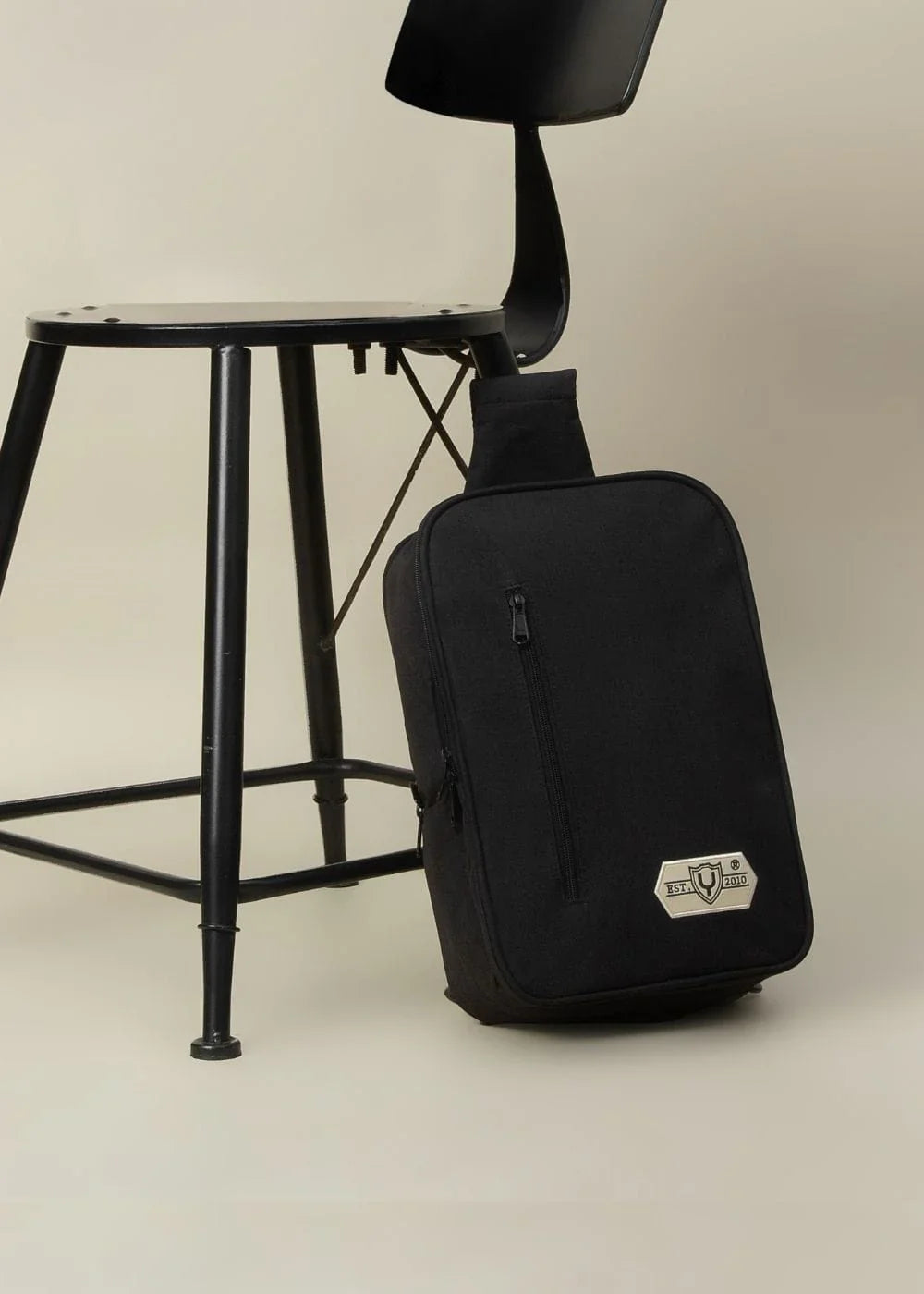 Túi Đeo Sling Bag Chống Sốc Khởi Nguyên 08 Đen - YaMe.vn