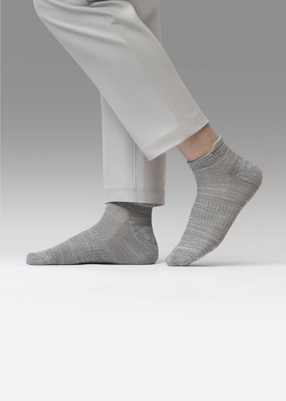 Vớ Cổ Ngắn Công Thái Học 90° Đệm Xù Giảm Chấn #Y2010 TAB002 Xám Nhạt - YaMe.vn