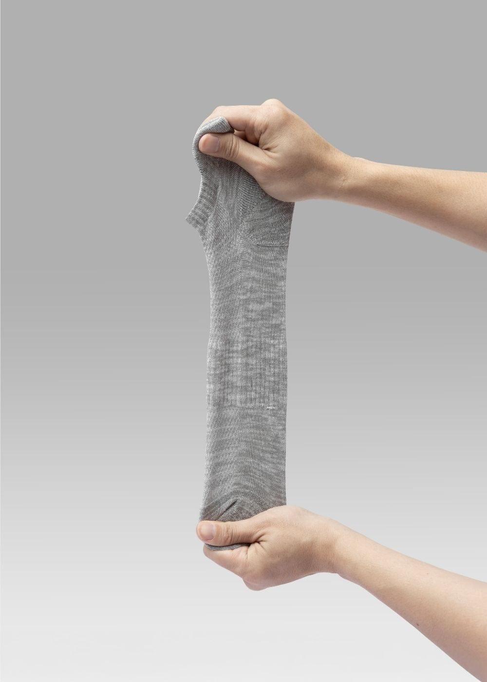 Vớ Cổ Ngắn Công Thái Học 90° Đệm Xù Giảm Chấn Kháng Khuẩn TAB003 Xám Nhạt - YaMe.vn