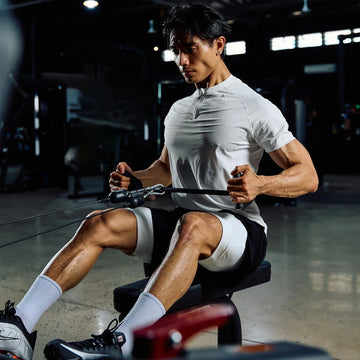 Lookbook The Trainer: Phong Thái Chuyên Nghiệp Từ Phòng Gym Ra Phố - YaMe.vn