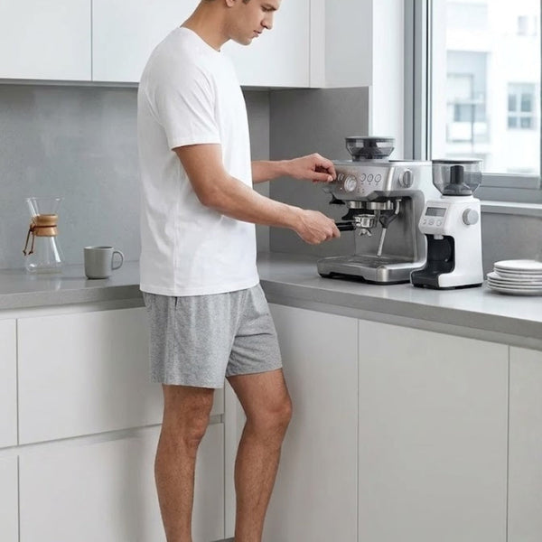 Đồ bộ nam mặc nhà ra ngõ mua đồ hay gặp shipper vẫn lịch sự.