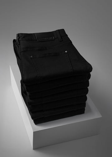 Giữ jean đen bền màu: hiểu đúng Tek Black để bớt “bay màu”?