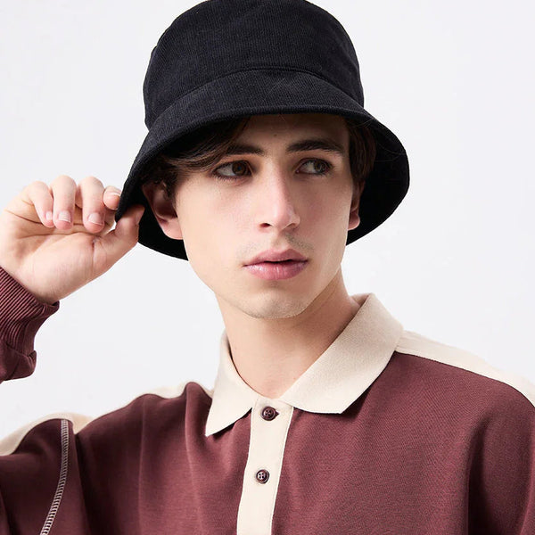 Nón Bucket Corduroy (Nhung gân): Item "must-have" cho những chuyến du lịch mùa Thu - Đông.