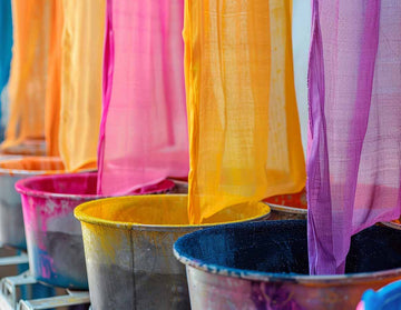 Phân biệt vải nhuộm (Dyed) và vải in (Printed).