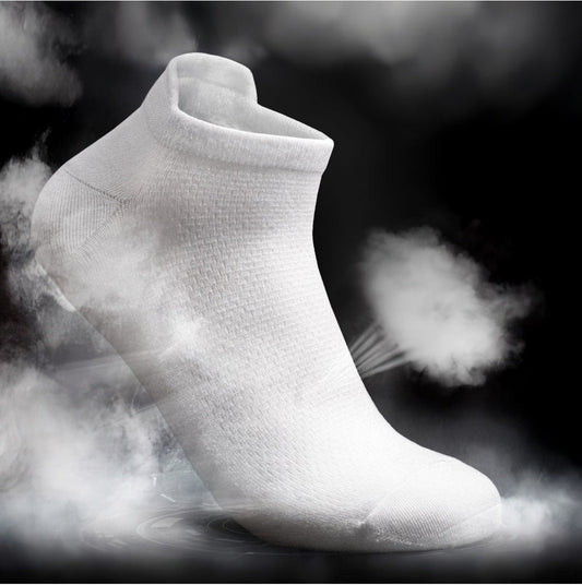 Tất (vớ): Cotton hay Bamboo khử mùi tốt hơn?