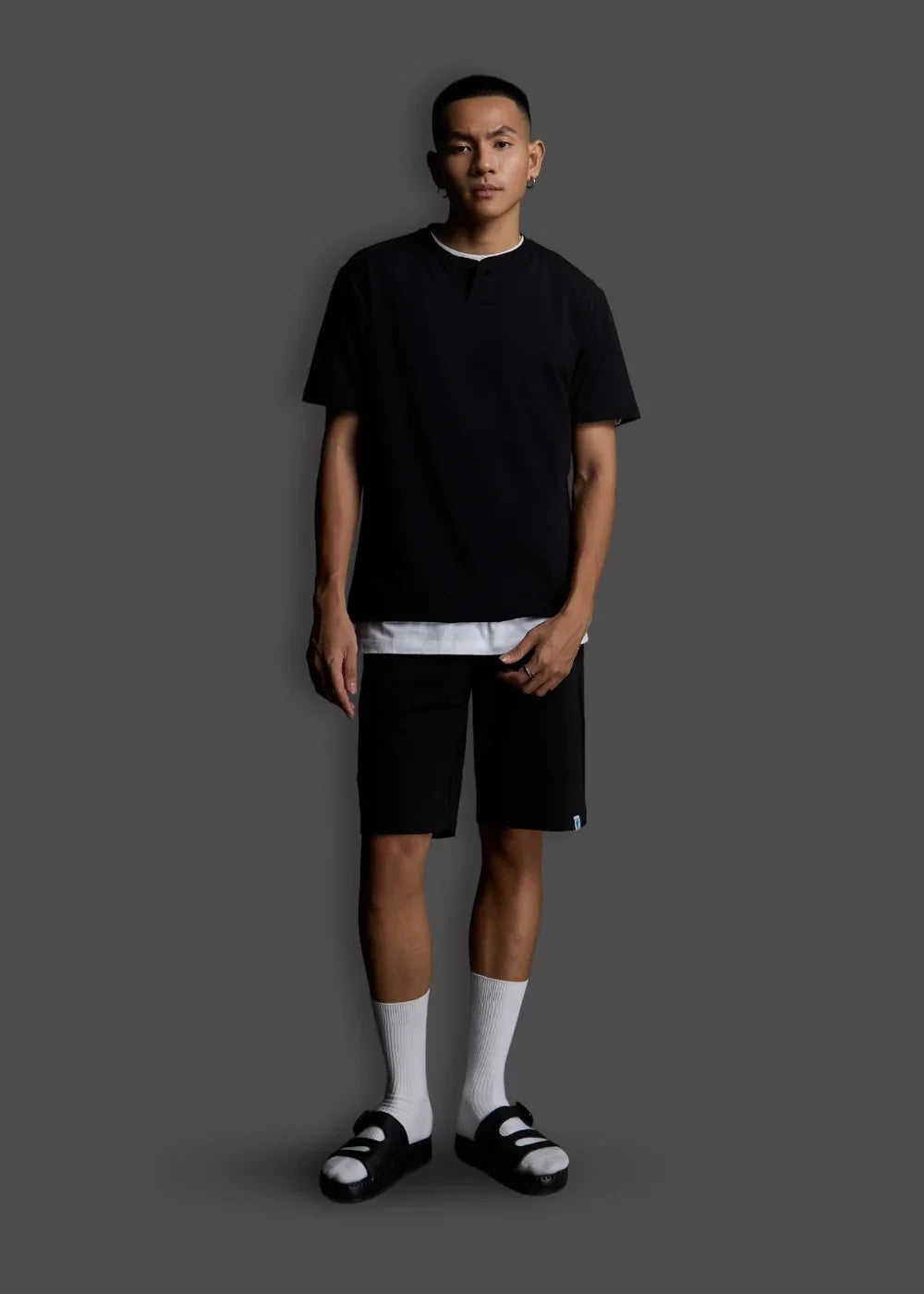 Quần Short Thun Mềm Mịn Mát The Minimalist 009 Đen - YaMe.vn