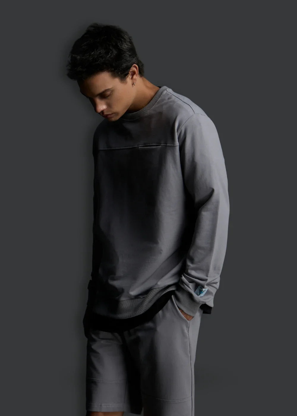 Áo Thun Sweater Mềm Mịn Mát The Minimalist 008 Xám - YaMe.vn