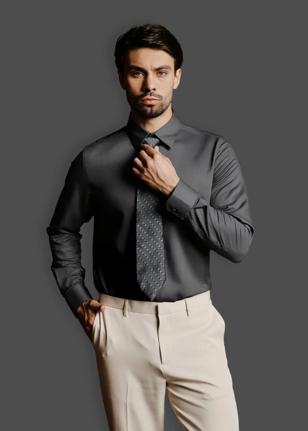 Áo Sơ Mi Tay Dài Vải Ngải Cứu Kháng Khuẩn The CEO 001 Xanh Lá Đậm - YaMe.vn