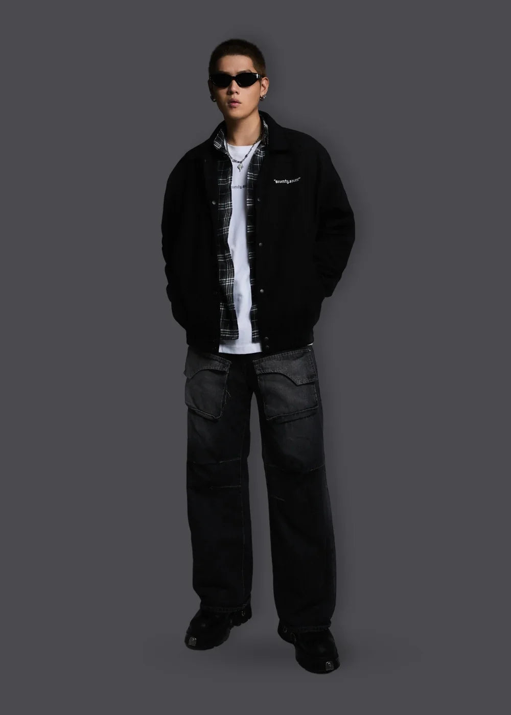 Áo Khoác Kaki Corduroy Ít Nhăn Seventy Seven 37 Đen - YaMe.vn