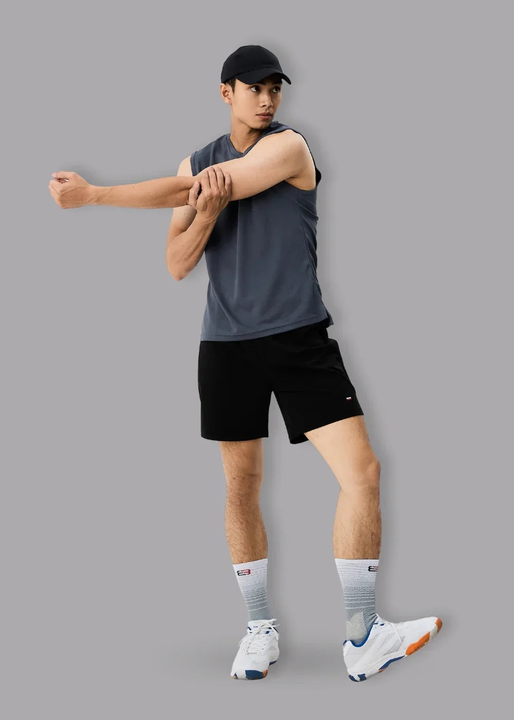 Quần Short Thể Thao Dù Nhẹ The Beginner 17 Đen - YaMe.vn