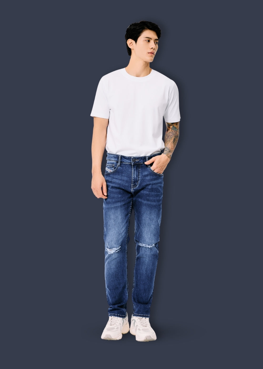 Quần Jeans Slimfit Rách Gối Co Giãn The Original M052 Xanh Dương