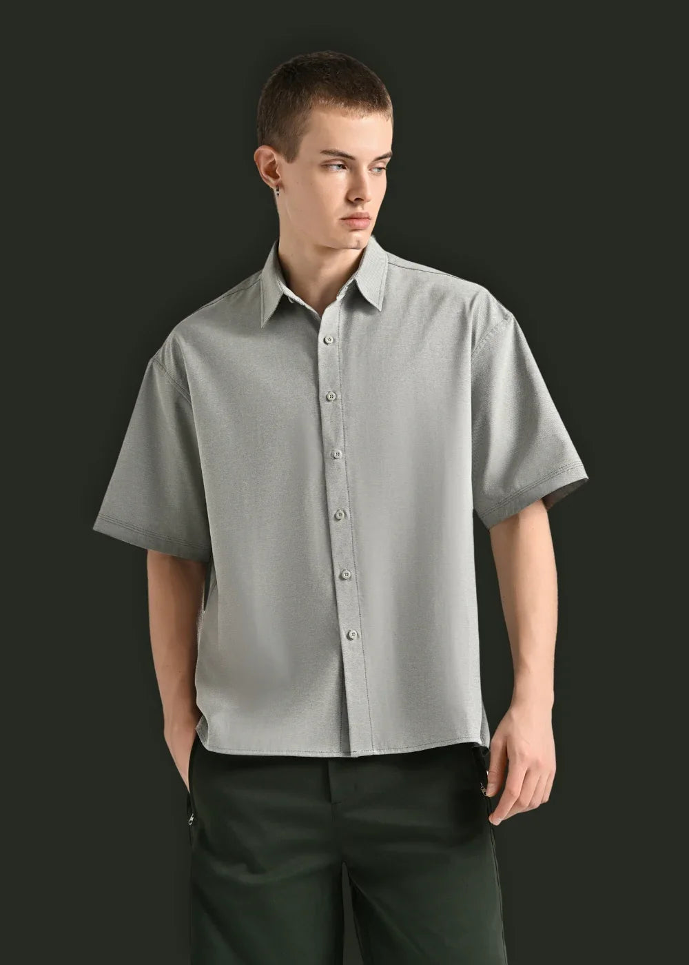 Áo Sơ Mi Tay Ngắn Thoáng Khí Ít Nhăn The Weekend 029 Xám - YaMe.vn