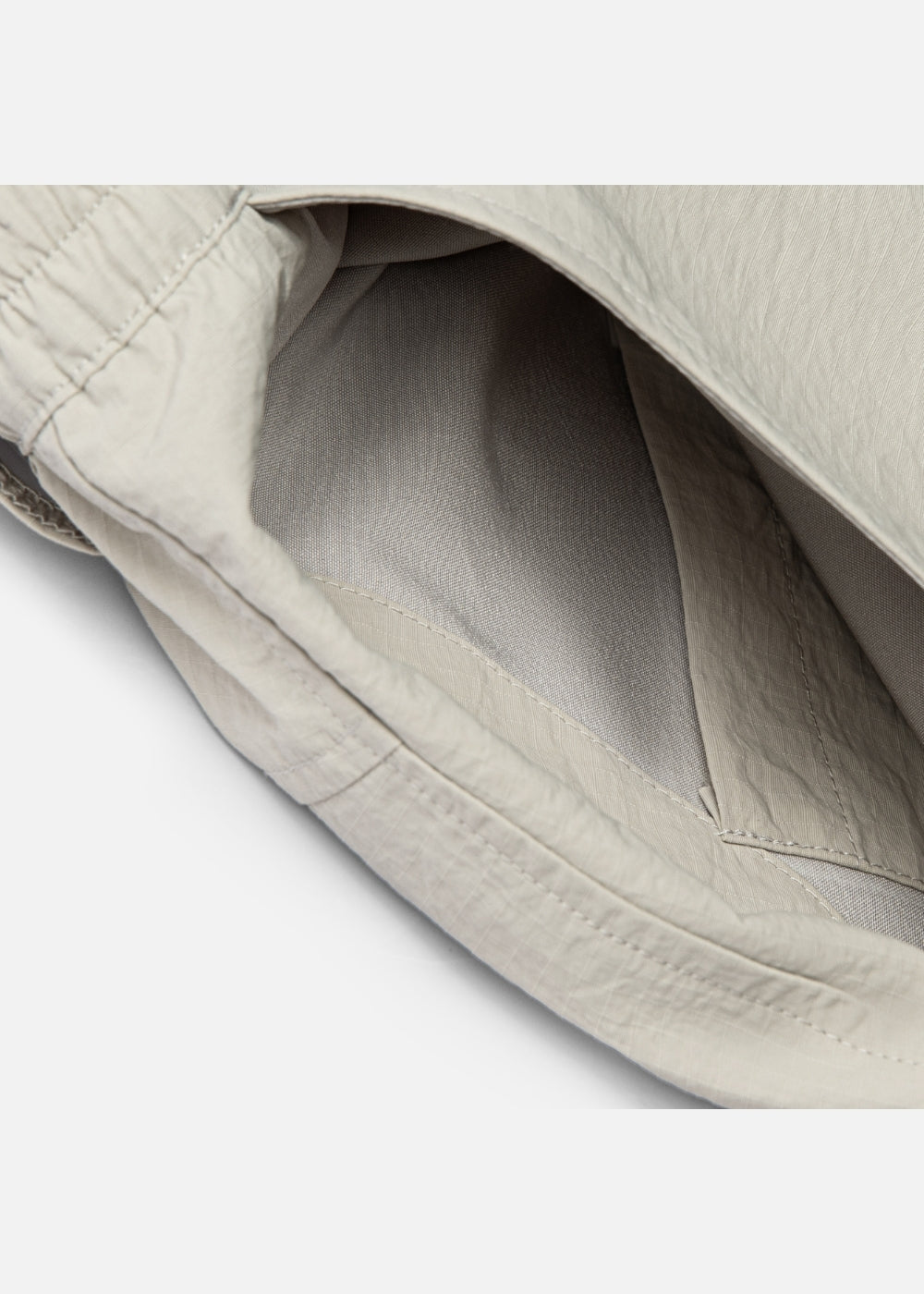 Quần Short Dù Siêu Nhẹ Trượt Nước The Weekend 045 Be