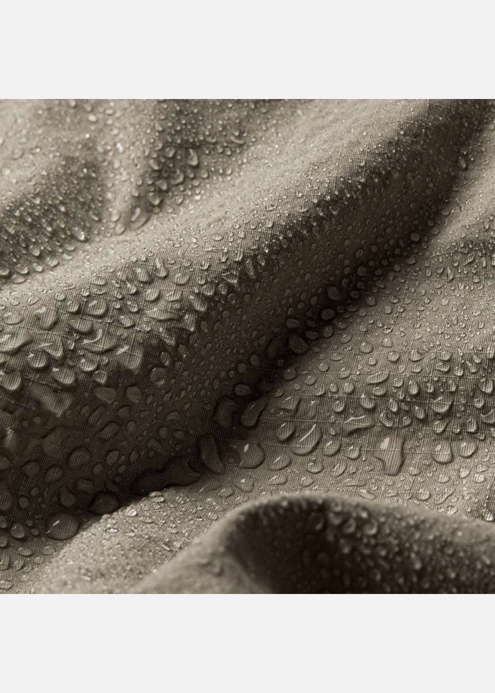 Quần Short Dù Siêu Nhẹ Trượt Nước The Weekend 045 Nâu