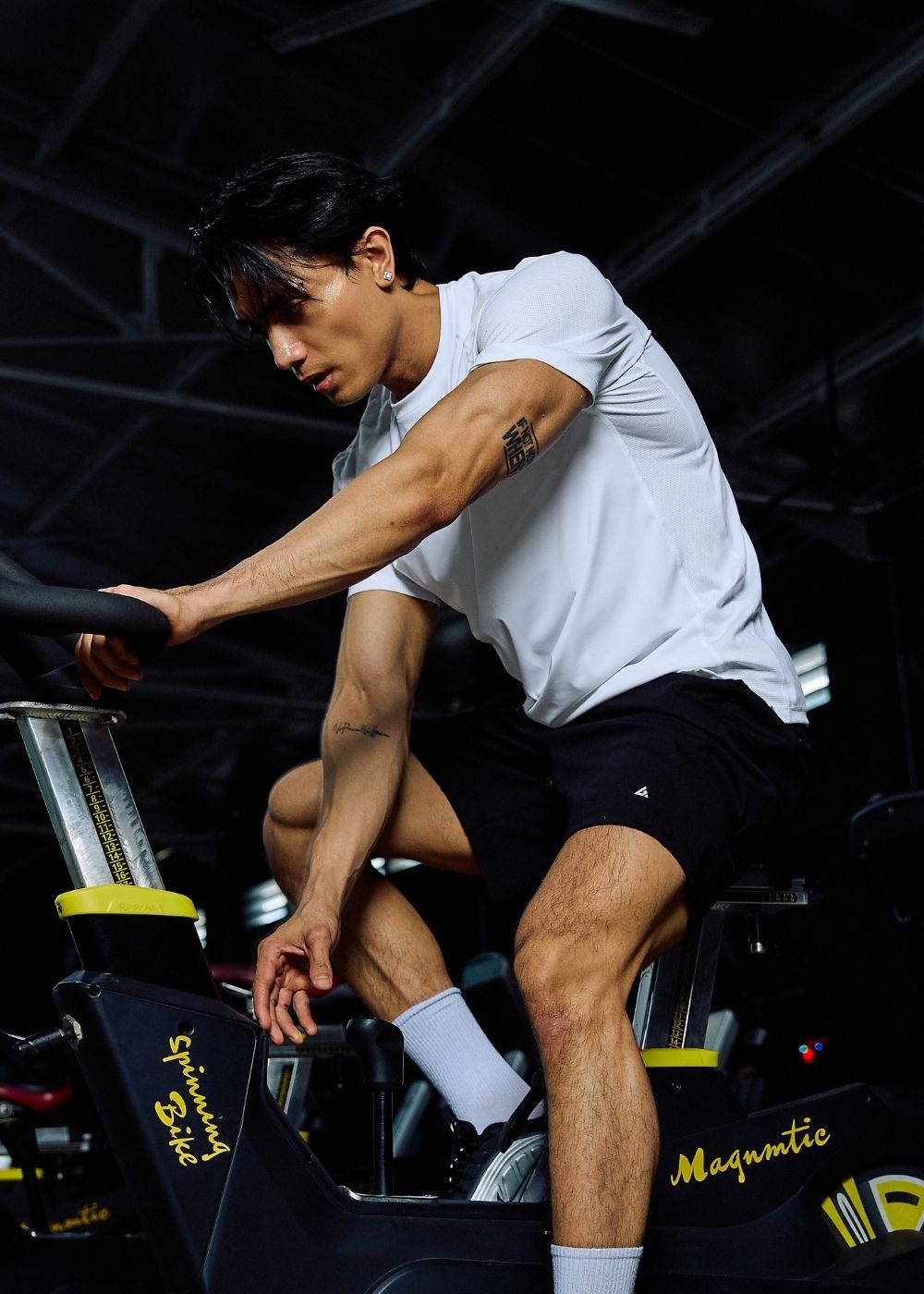Áo Thun Cổ Tròn Tay Ngắn The Trainer 001 Trắng