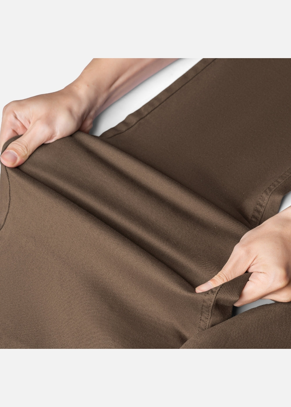 Quần Jeans Regular Fit Mềm Co Giãn Multi Color Jean 001 Nâu