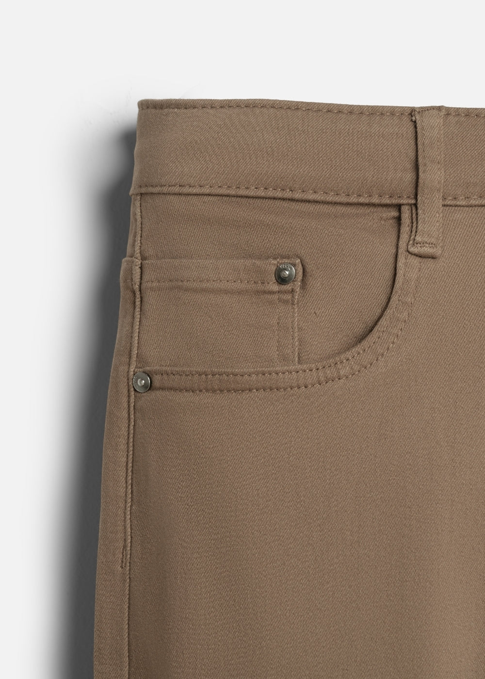 Quần Jeans Regular Fit Mềm Co Giãn Multi Color Jean 001 Nâu Nhạt