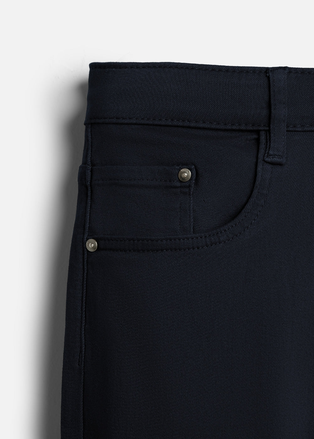 Quần Jeans Regular Fit Mềm Co Giãn Multi Color Jean 001 Xanh Dương Đậm