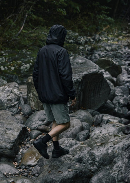 Áo Khoác Parka RainShield™ Trượt Nước Mỏng Nhẹ Chống Nắng Seventy Seven 005 Màu Đen Dáng Ôm Vừa F2