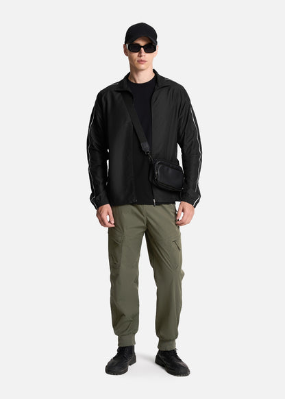 Áo Khoác Gió Trượt Nước Seventy Seven 040 Đen