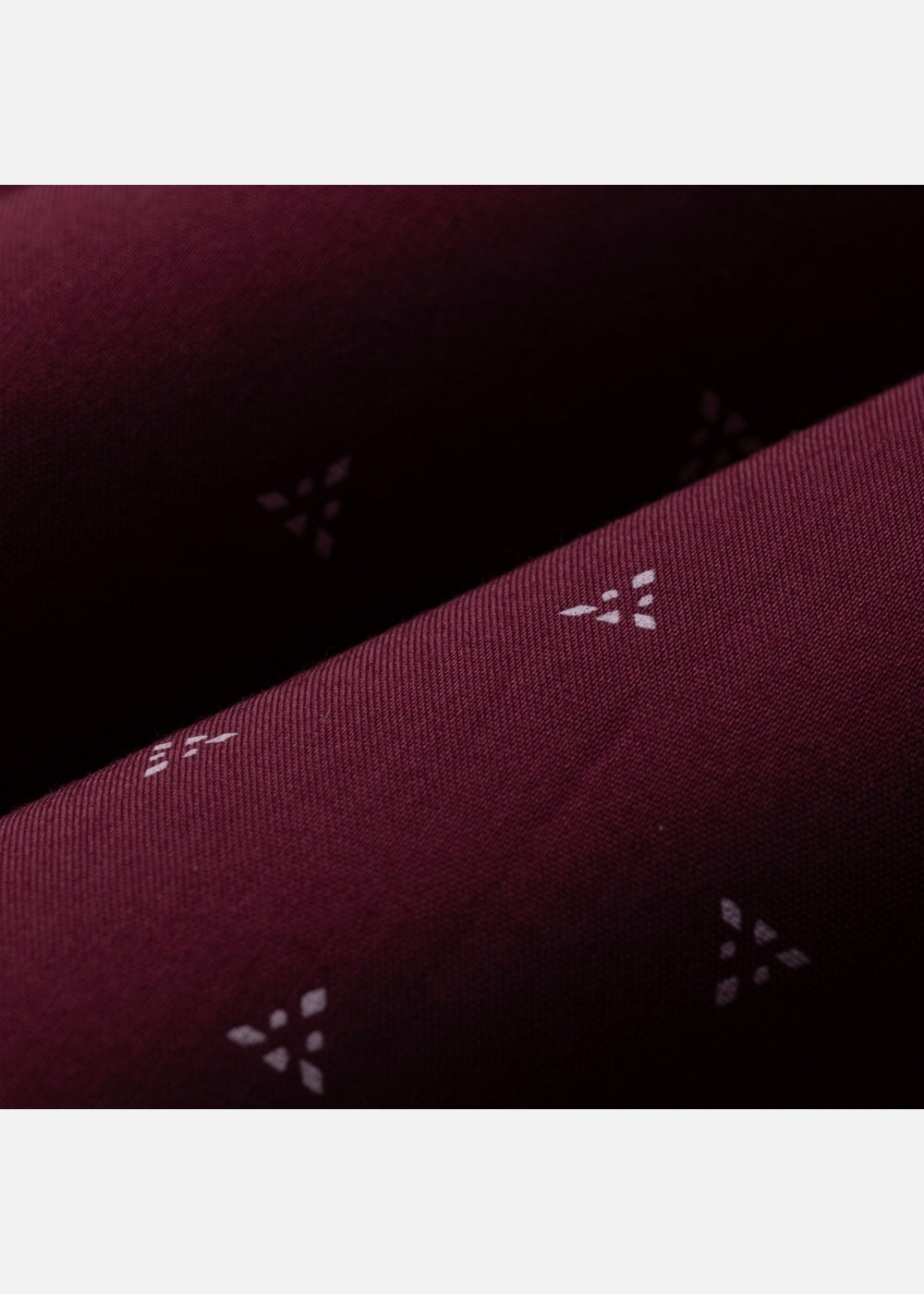 Áo Sơ Mi Tay Ngắn Siêu Mịn Seventy Seven 060 Đỏ Đậm