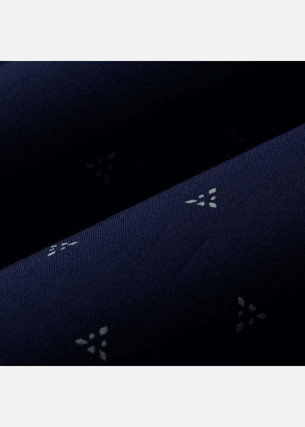 Áo Sơ Mi Tay Ngắn Siêu Mịn Seventy Seven 060 Xanh Dương Đậm