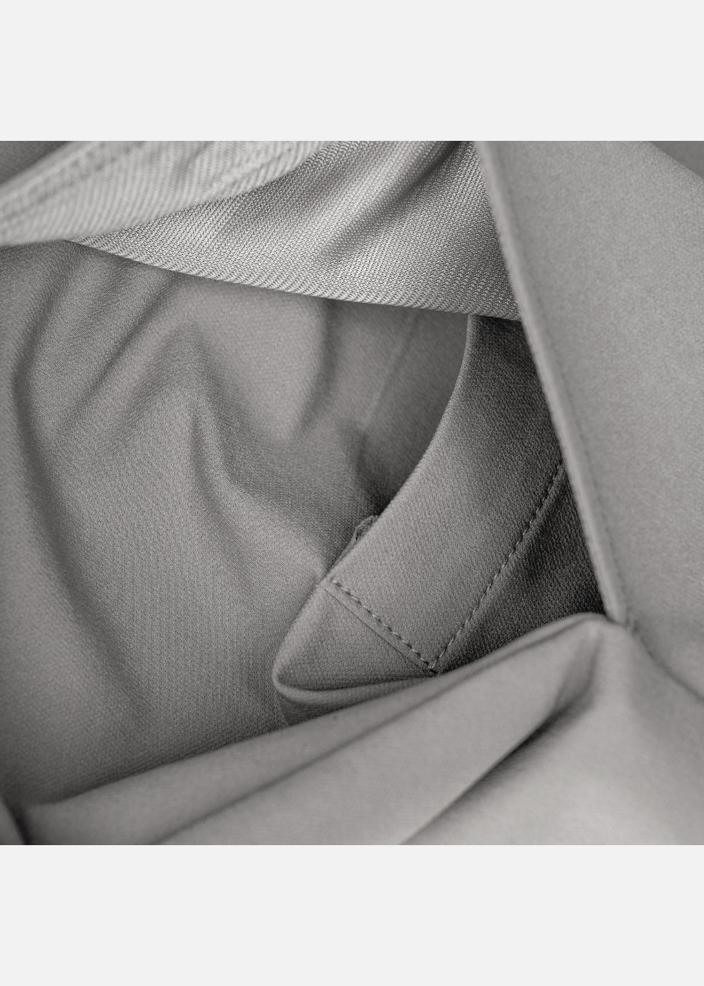 Quần Jogger Dù Co Giãn Mềm Mịn The Minimalist 003 Xám Nhạt