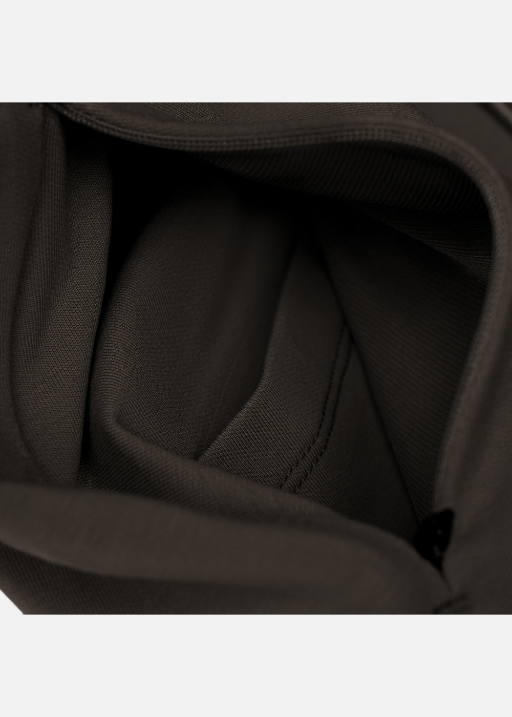 Quần Short Thun Mềm Mịn Mát The Minimalist 012 Nâu Đậm