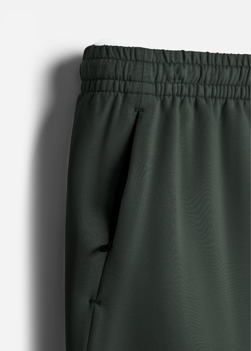 Quần Short Thun Mềm Mịn Mát The Minimalist 012 Xanh Lá Đậm