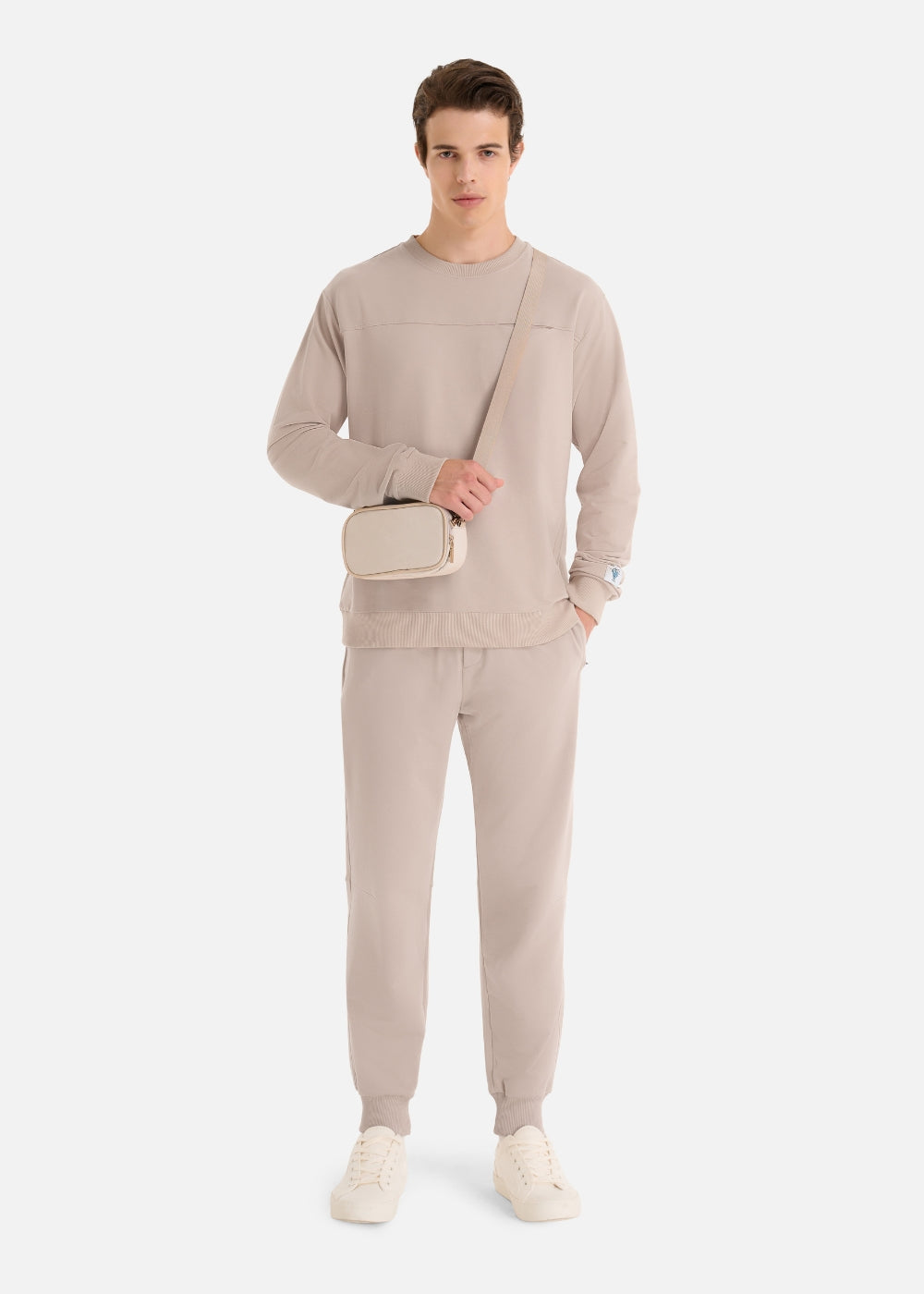 Quần Bo Ống IceVibes™ Vải Chạm Da Mát Mịn Co Giãn Thoải Mái The Minimalist 019 Màu Nâu Dáng Vừa Vặn F3