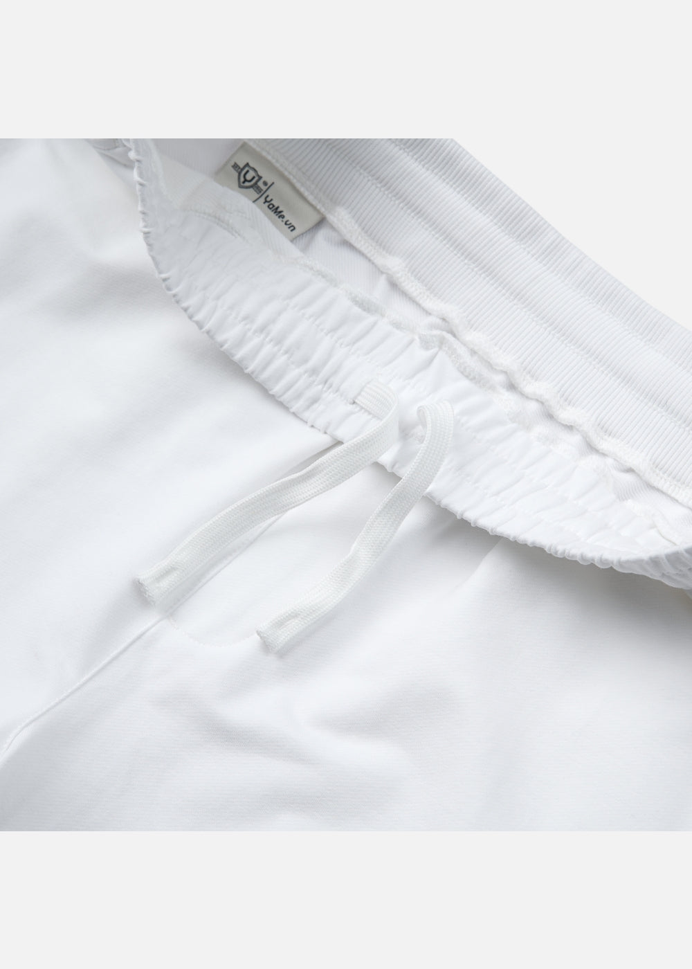 Quần Đùi Easy Pant IceVibes™ Vải Tản Nhiệt Chạm Mát Lạnh The Minimalist 033 Màu Trắng 11 Dáng Vừa Vặn F3