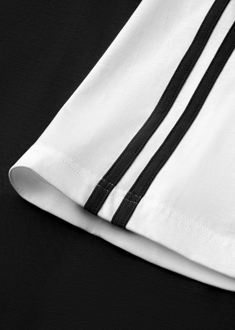 Áo Polo Raglan Mát Mềm Mại The No Style 240 Đen Trắng